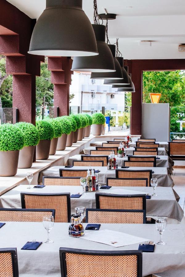 Hotel Terra Novalja Ngoại thất bức ảnh