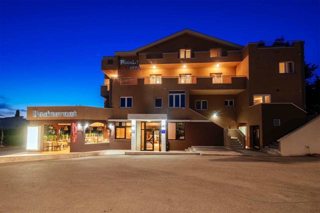 Hotel Terra Novalja Ngoại thất bức ảnh